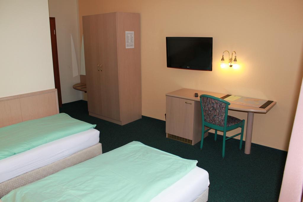 Gasthaus & Hotel Gruenhof Frankfurt  Chambre photo