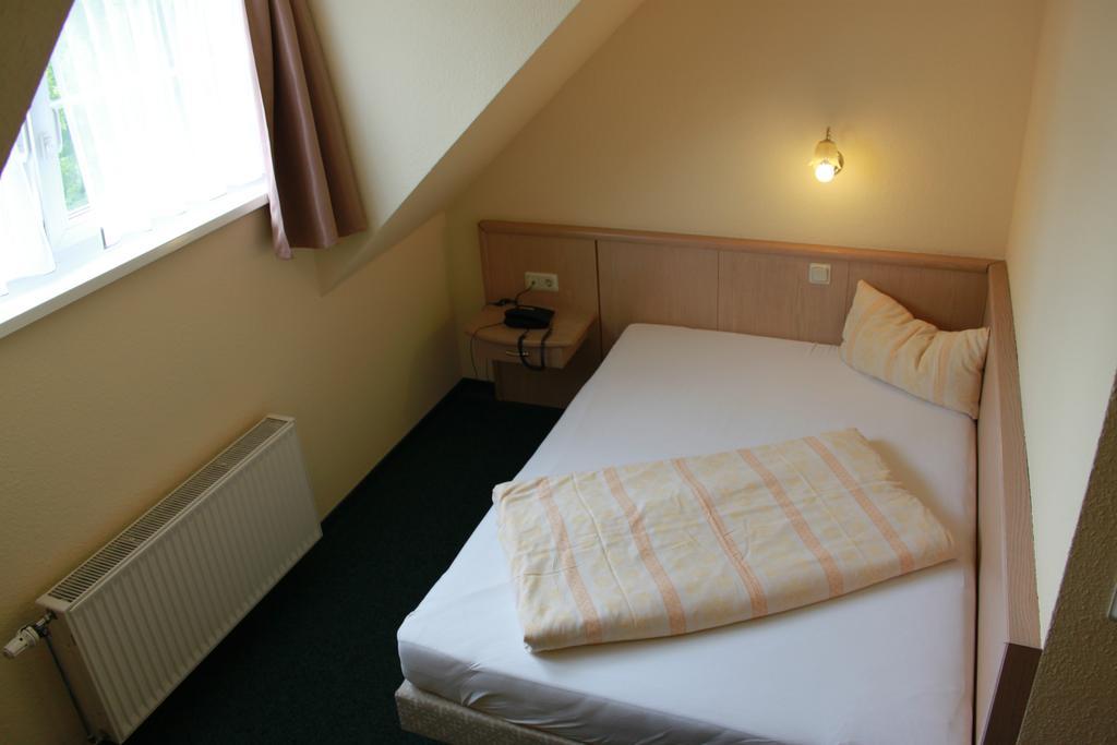 Gasthaus & Hotel Gruenhof Frankfurt  Chambre photo